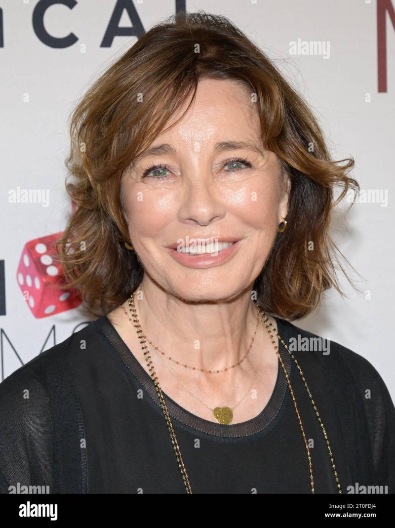 Anne archer