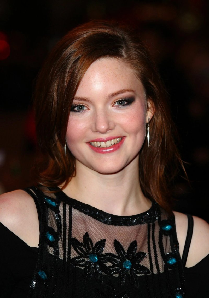 Holliday grainger