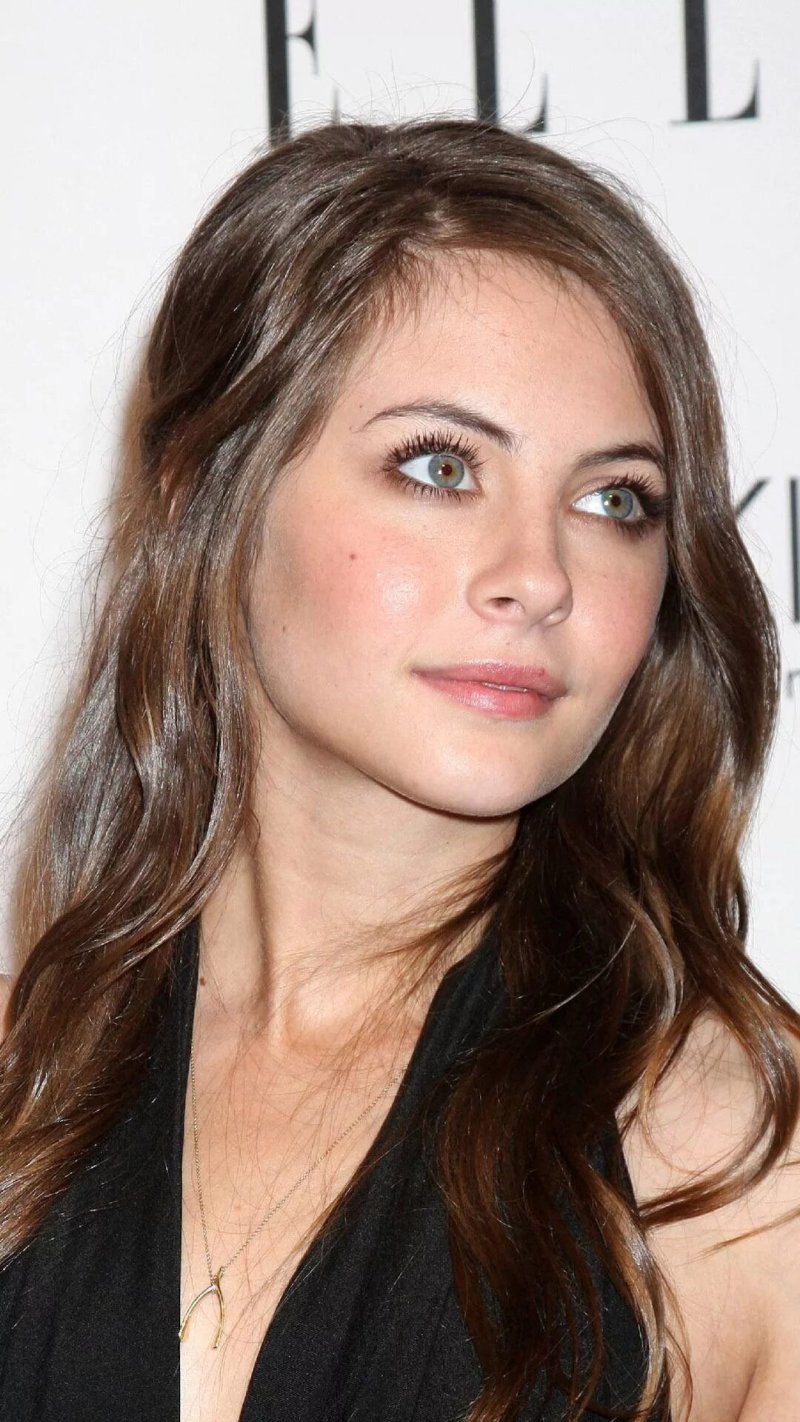 Willa holland