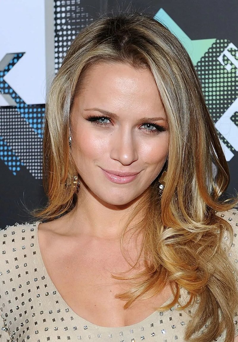 Shantel van santen