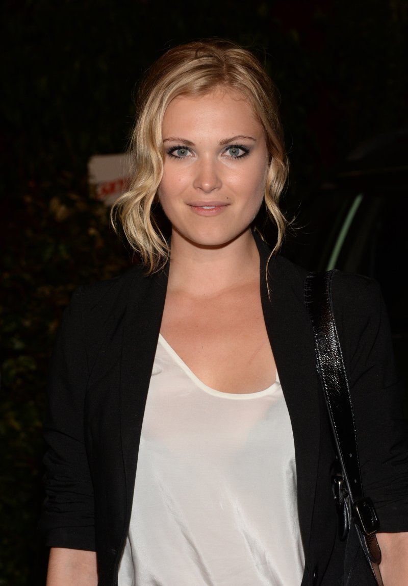 Eliza taylor