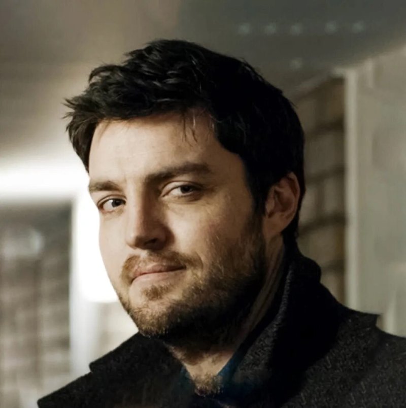 Tom burke