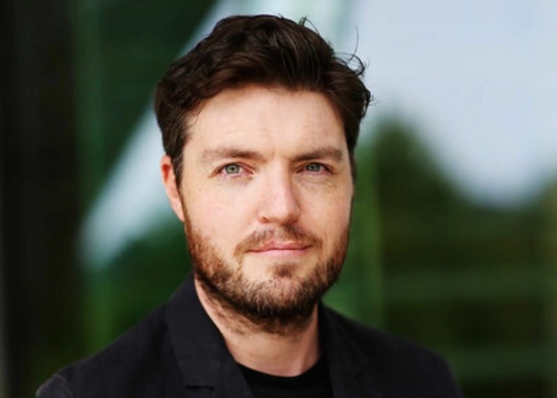 Tom burke