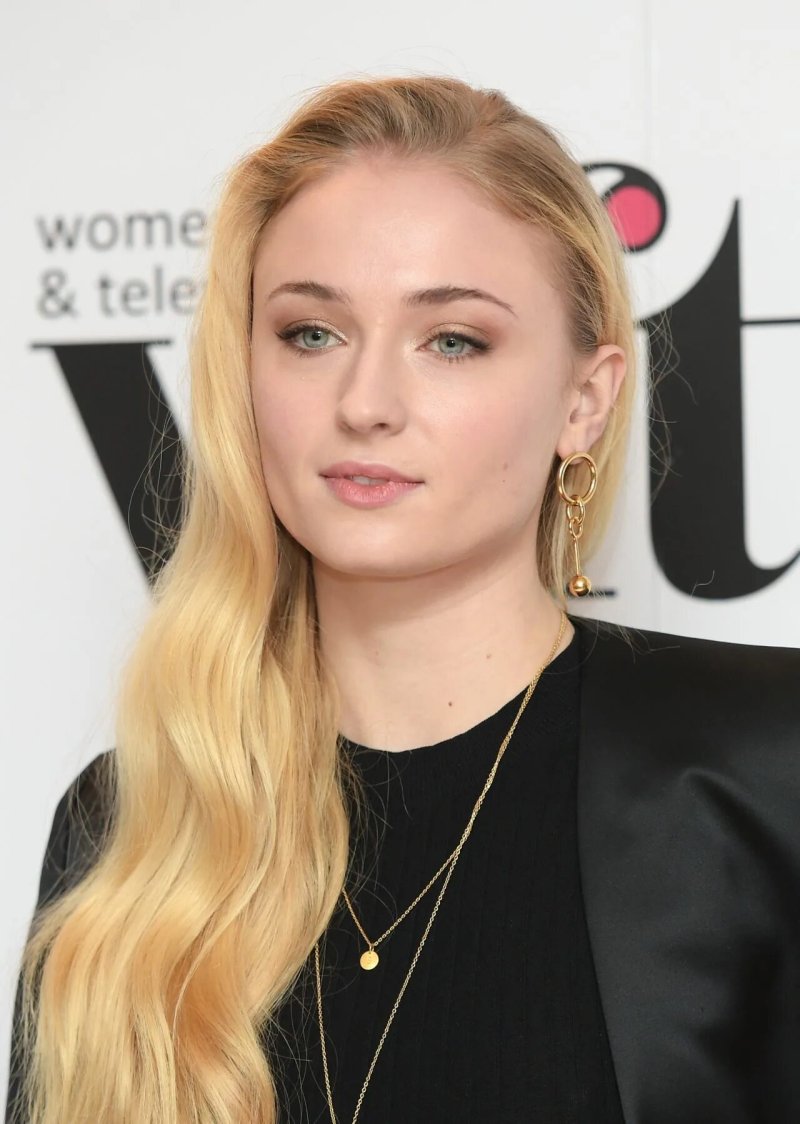 Sophie turner n