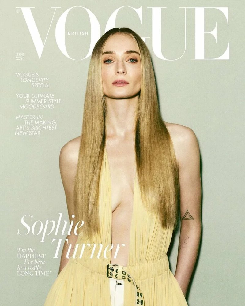 Sophie turner n