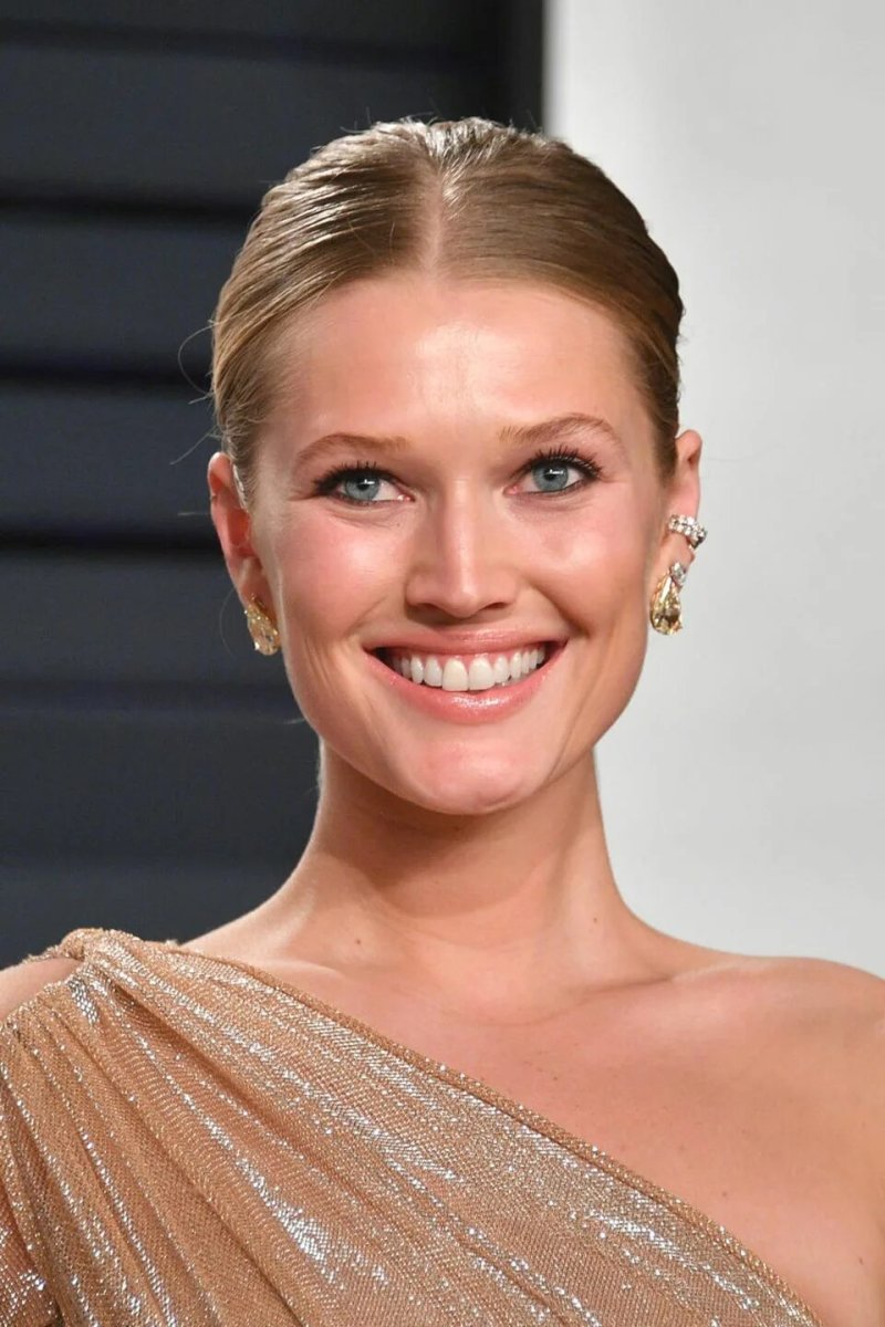 Toni garrn