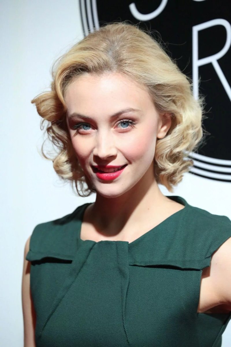 Sarah gadon