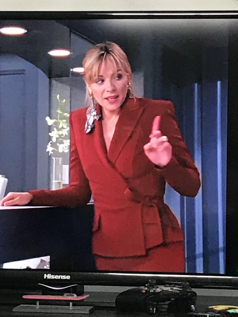 Samantha jones