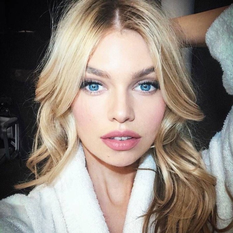 Stella maxwell