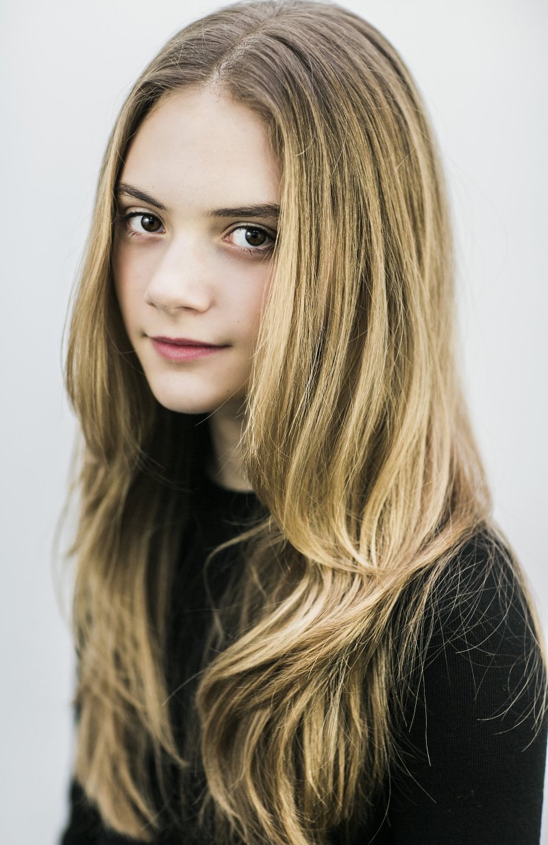 Emilia jones