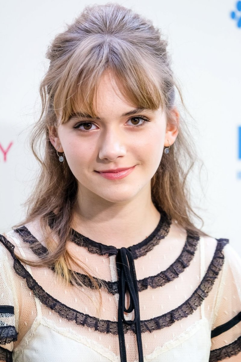 Emilia jones