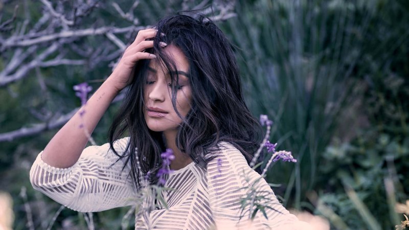 Shay mitchell