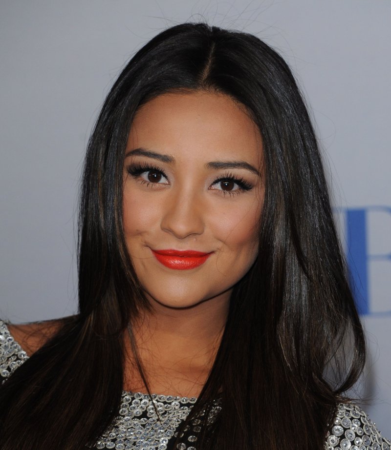 Shay mitchell