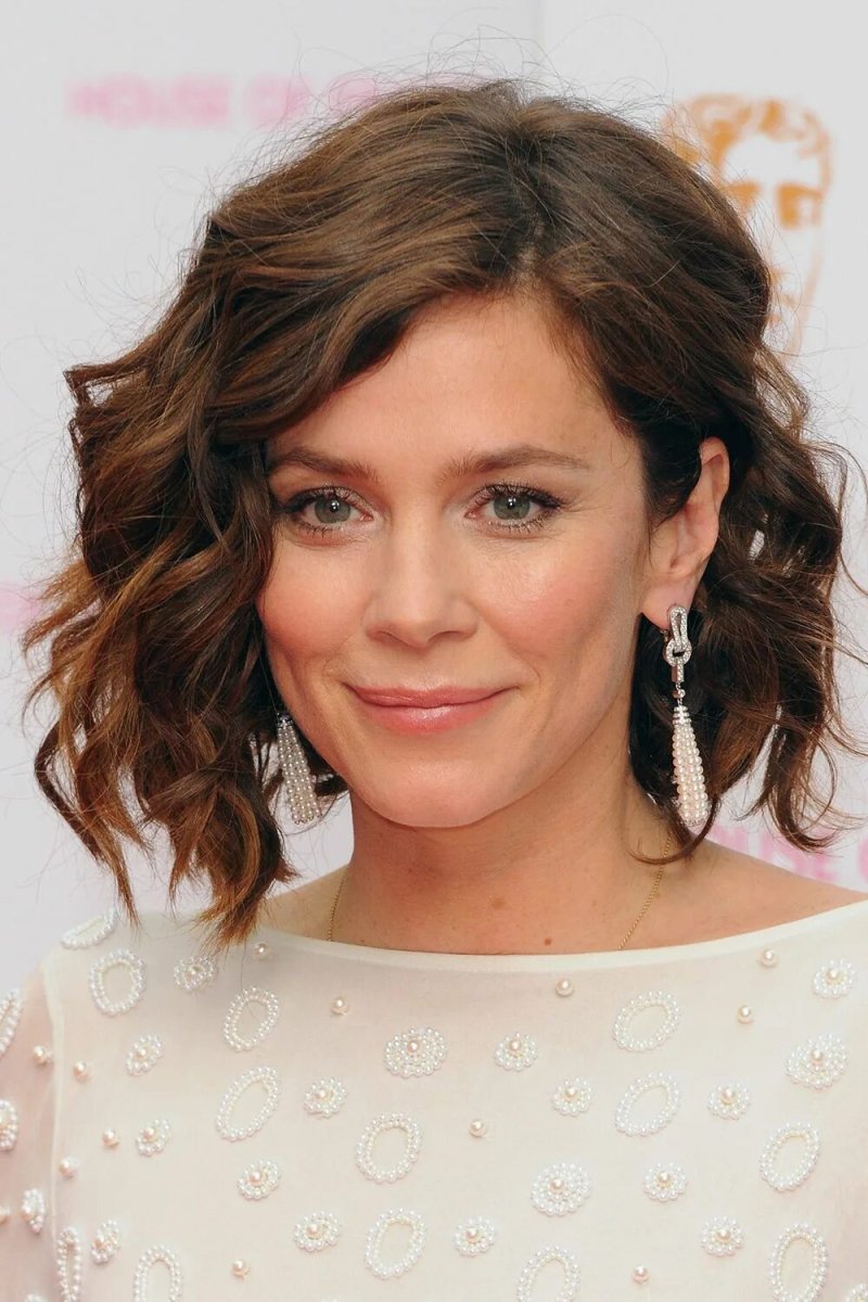 Anna friel