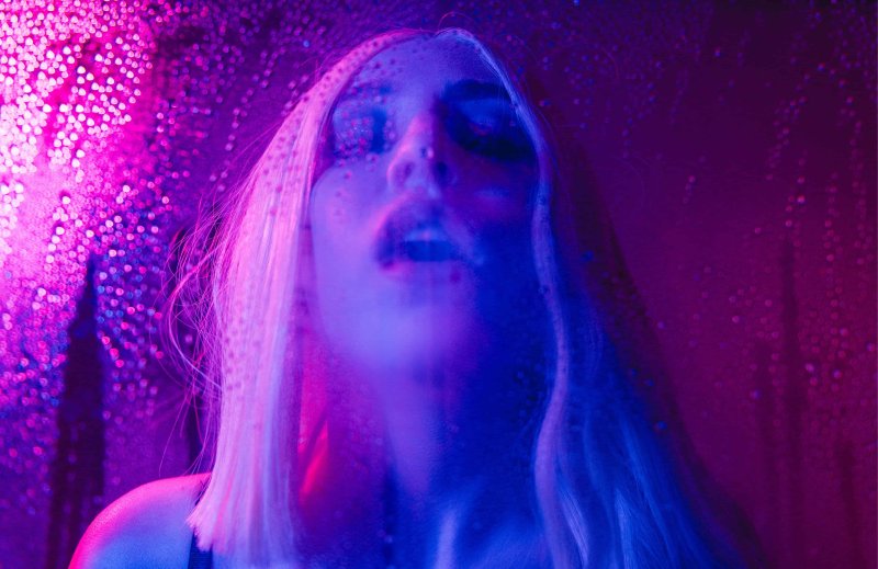 Ava max