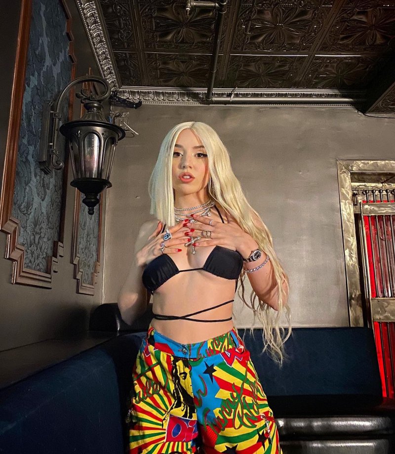 Ava max