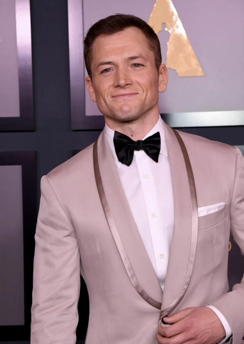 Taron egerton