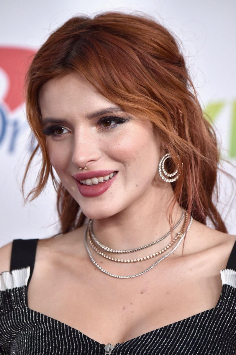 Белла торн bella thorne